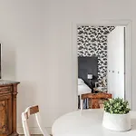 Lovely Renovated Flat By Vatican * Rom
