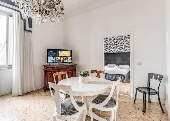 Lovely Renovated Flat By Vatican *