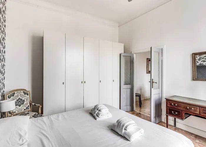 Lovely Renovated Flat By Vatican דירה *