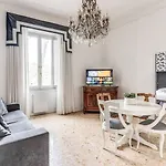 Lovely Renovated Flat By Vatican * ローマ