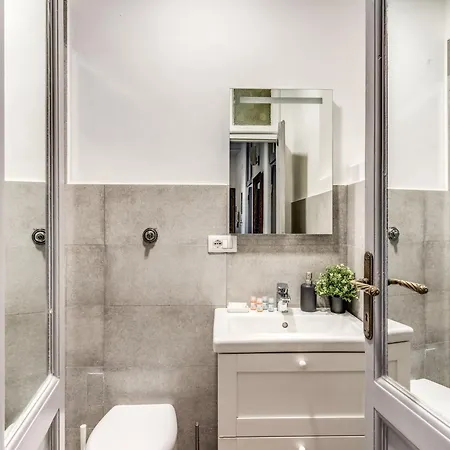 Lovely Renovated Flat By Vatican 公寓